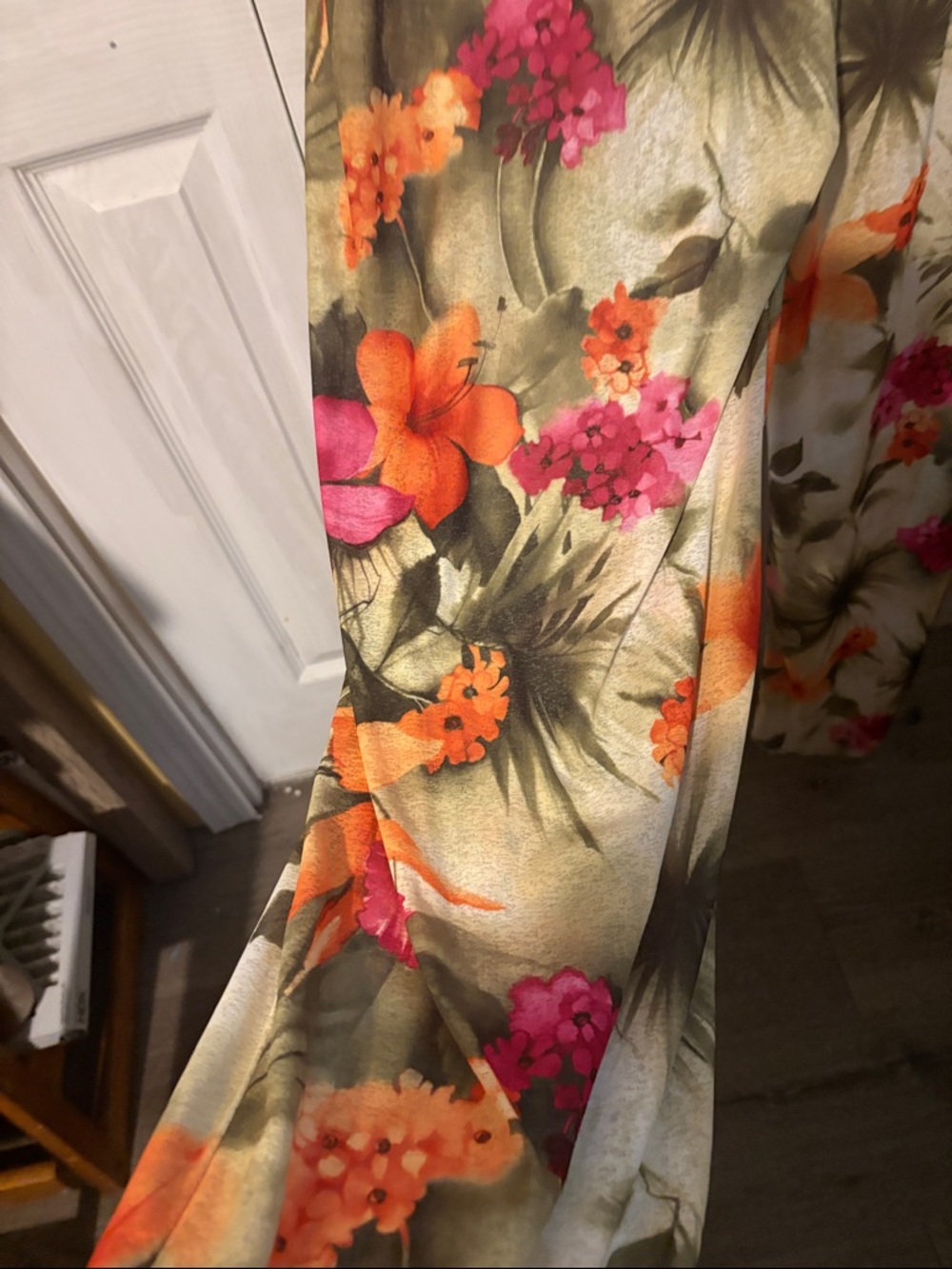 Christina Olive Wide-Leg Floral Palazzo Pants with Orange & Pink Blooms - Picture 3 of 3